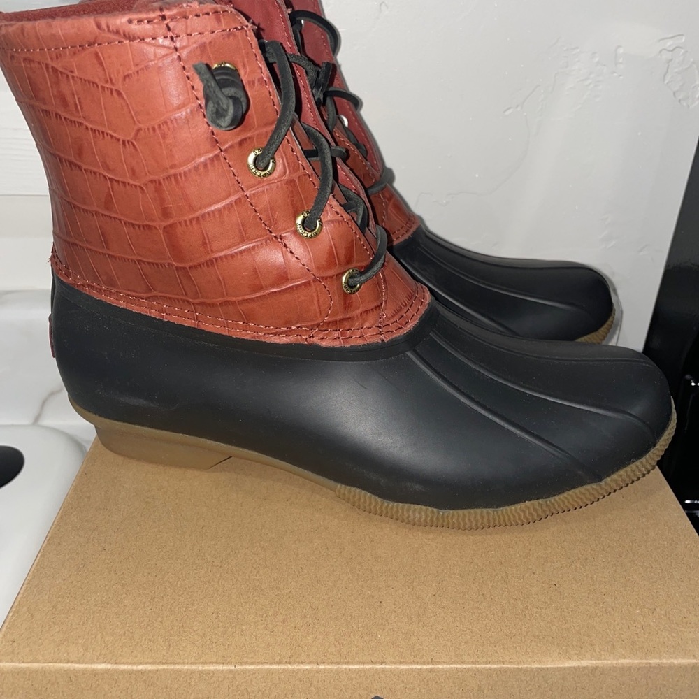 Women’s SPERRY Saltwater Croc Embossed Boot